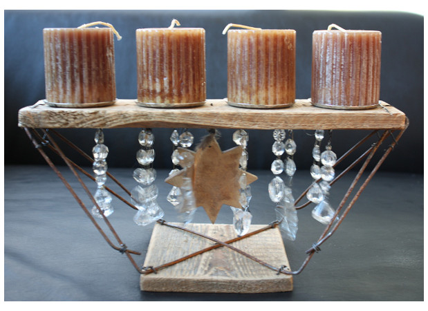 Adventskranz recycelt, passend zu Altholz- oder&nbsp;Pallettenmöbeln