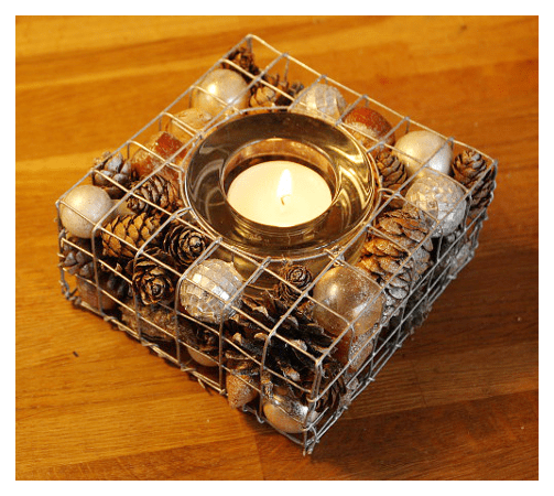 Adventliche Gitterkästen