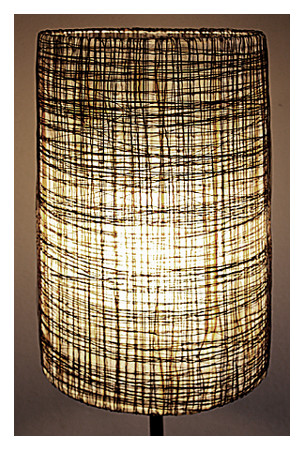 Hohe Drahtpapierlampe