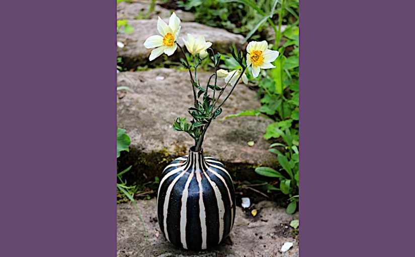 Schwefelanemonen aus Papier